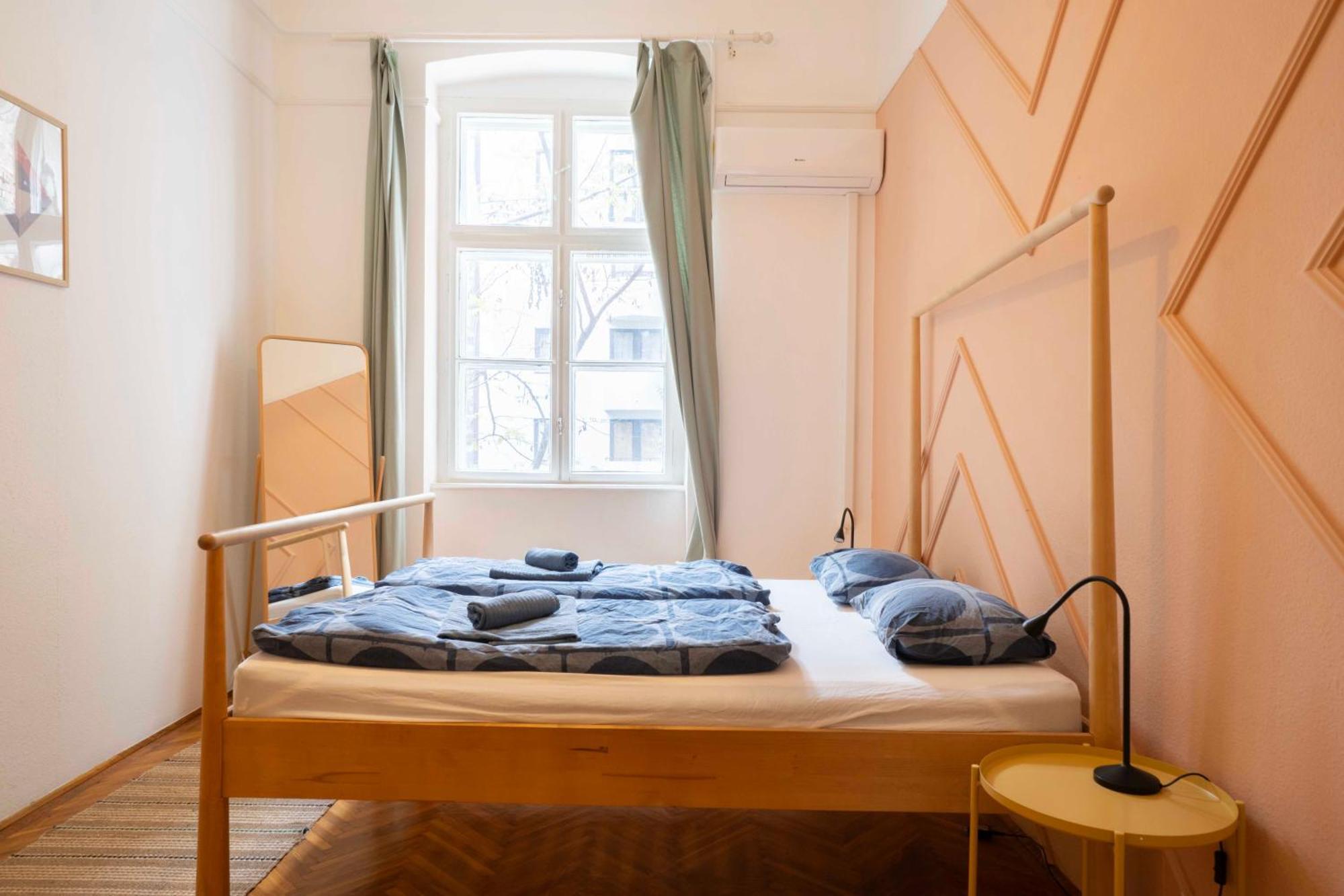 Quiet Design Apartment Next To Szimpla Ka8 Boedapest Buitenkant foto